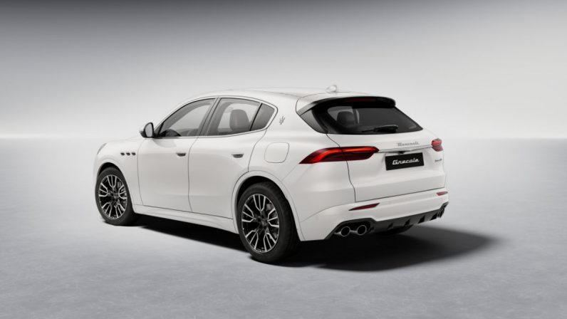 Maserati Grecale 330