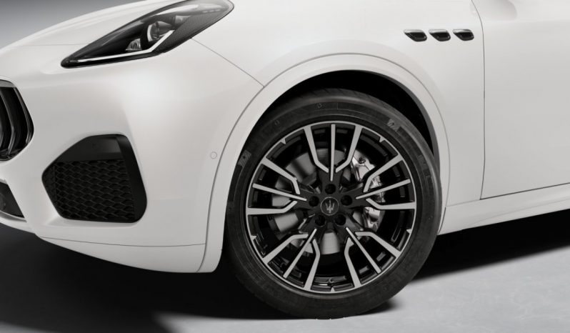 
								Maserati Grecale 330 lleno									